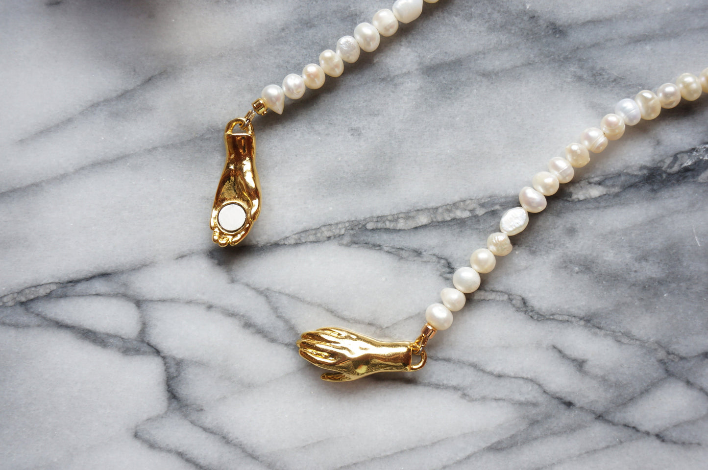 Gold / Silver Hand Holding Hand Pearl Strand Necklace, Magnet Clasp Freshwater Vintage Style Baroque Pearl Necklace