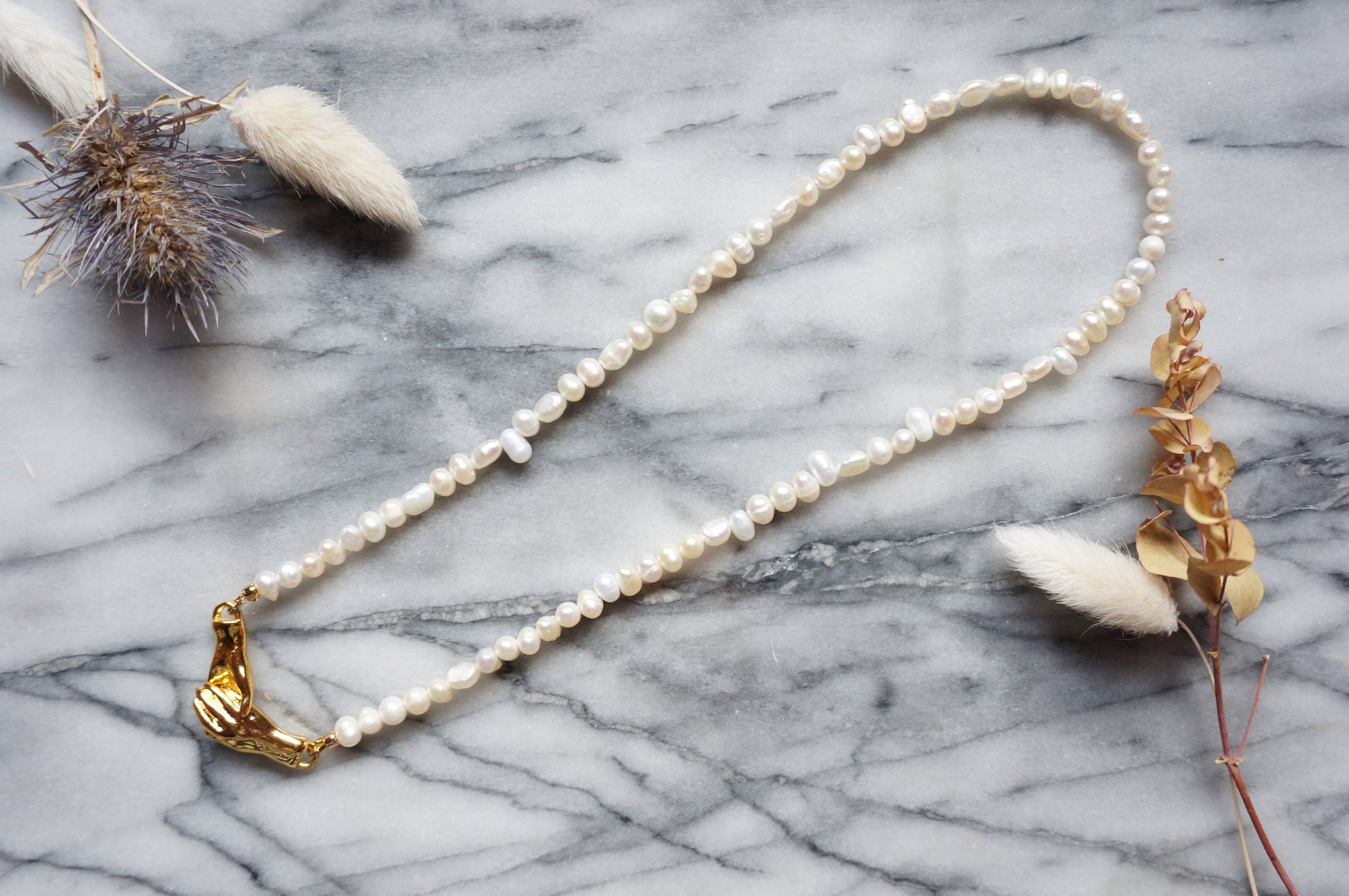 Gold / Silver Hand Holding Hand Pearl Strand Necklace, Magnet Clasp Freshwater Vintage Style Baroque Pearl Necklace