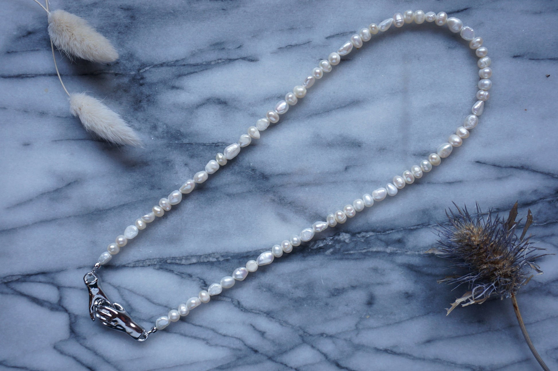 Gold / Silver Hand Holding Hand Pearl Strand Necklace, Magnet Clasp Freshwater Vintage Style Baroque Pearl Necklace