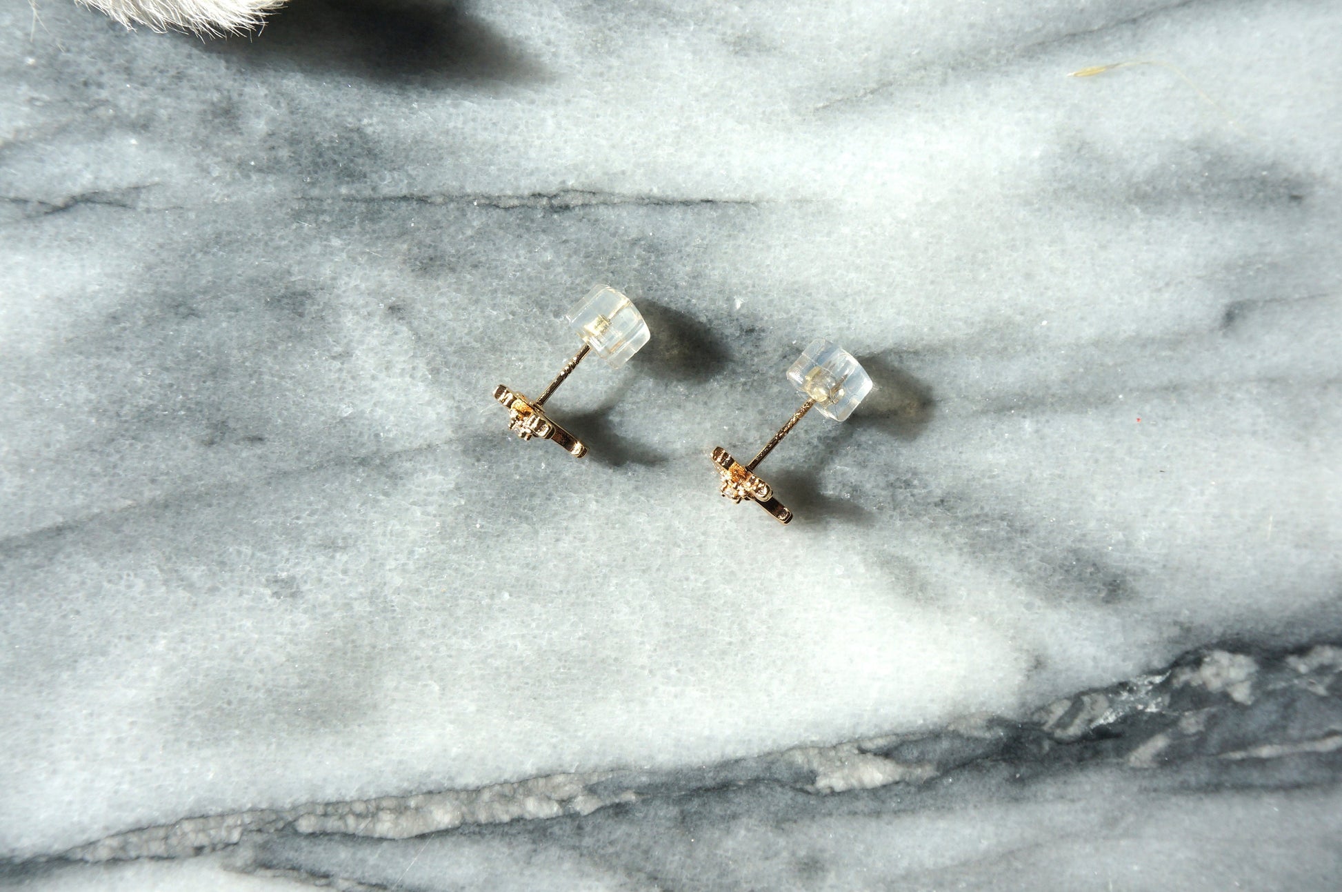 CROSS Simple Gold Studs