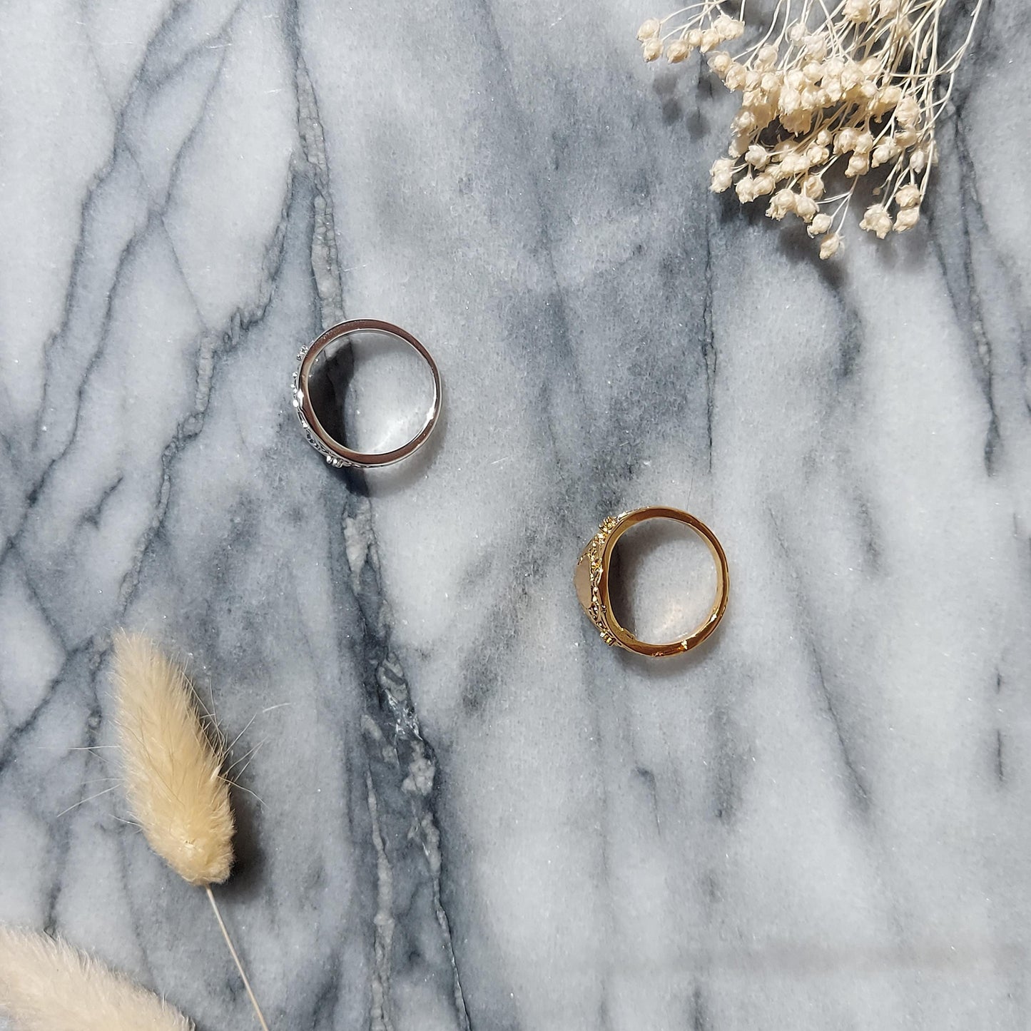 DUCHESS Silver / Gold Engraved Signet Ring