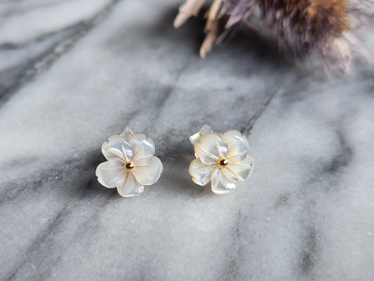 White Flower Mother of Pearl Stud Earrings / Flower Earrings