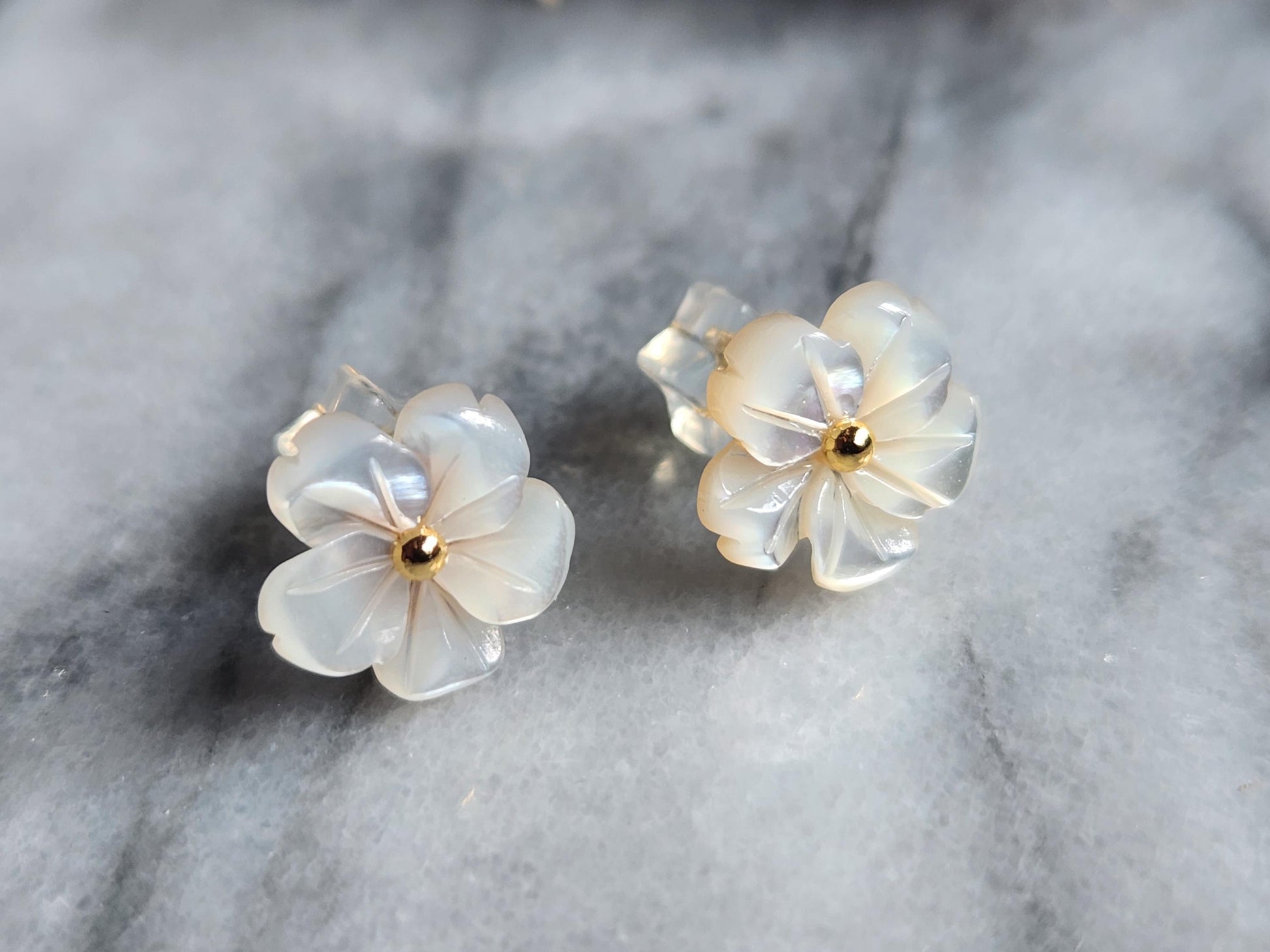 White Flower Mother of Pearl Stud Earrings / Flower Earrings