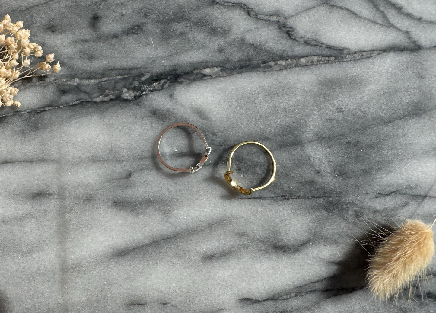 Crescent Moon Ring in Gold / Silver