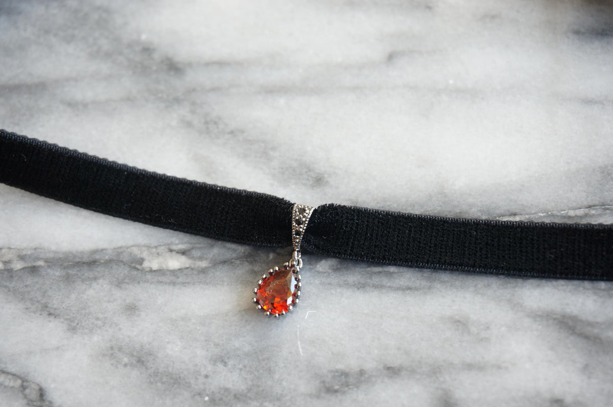 RUBY Deep Red Teardrop and Burgundy/Black Stretch Velvet Choker
