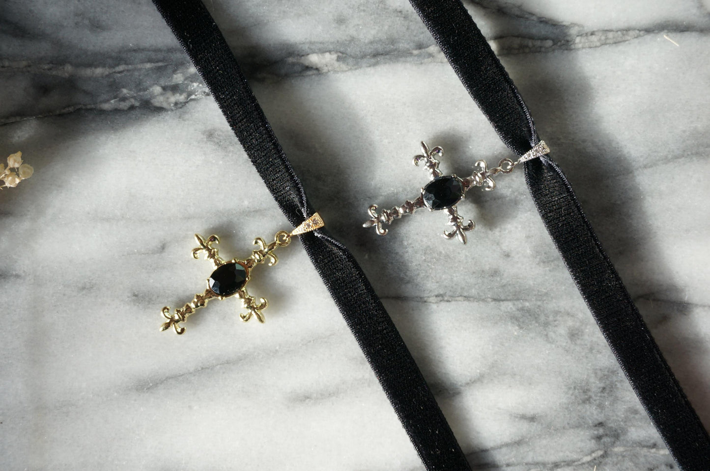 Edith Gold / Silver Black Velvet Choker