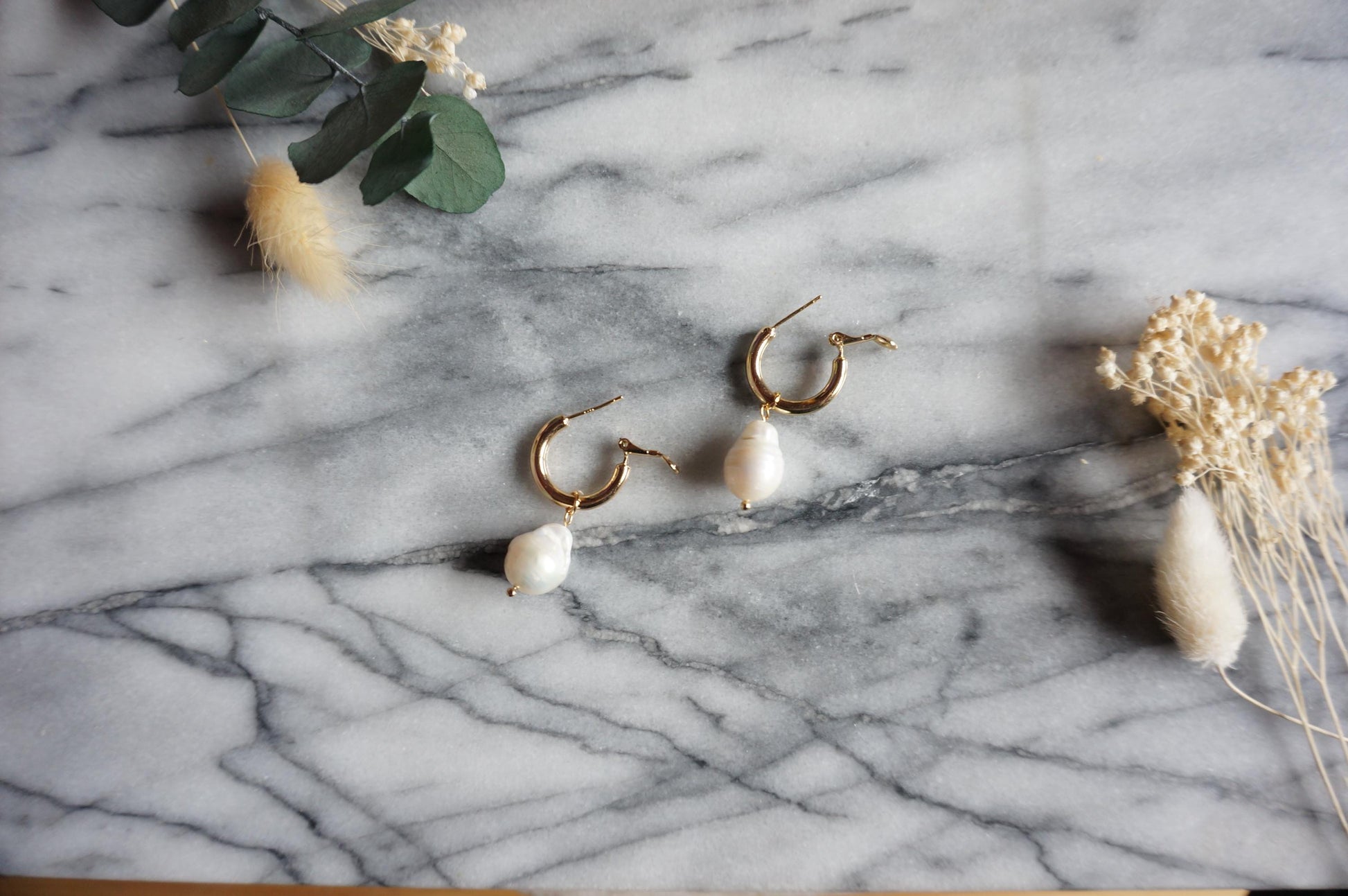 VERMEER Antique Genuine Pearl Earrings / Freshwater Pearl Hoop Earrings