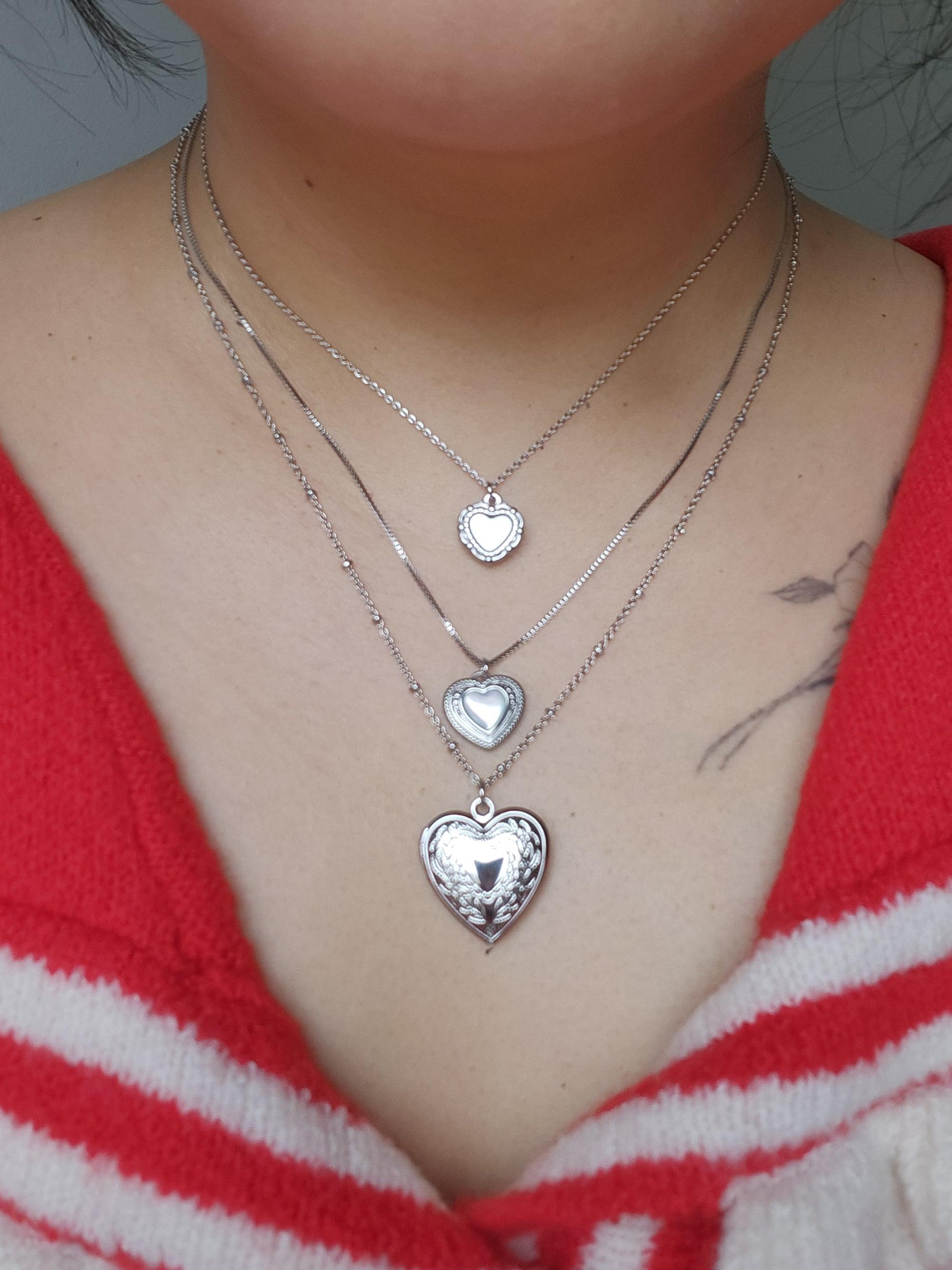Antique Heart with Mother of Pearl Inlay Necklace Gold/Silver