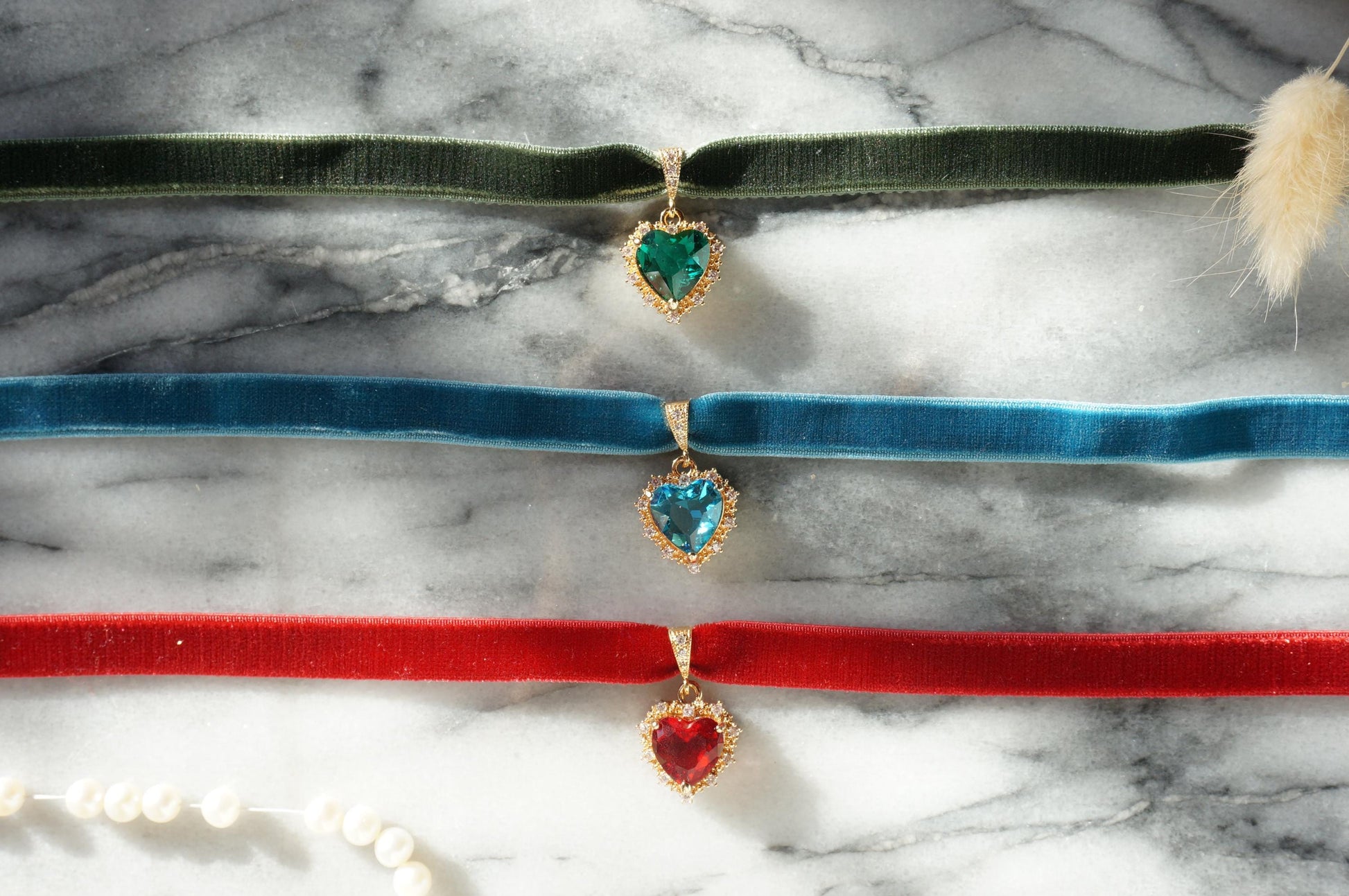 AMO Red/Blue/Green Heart Stretch Velvet Choker