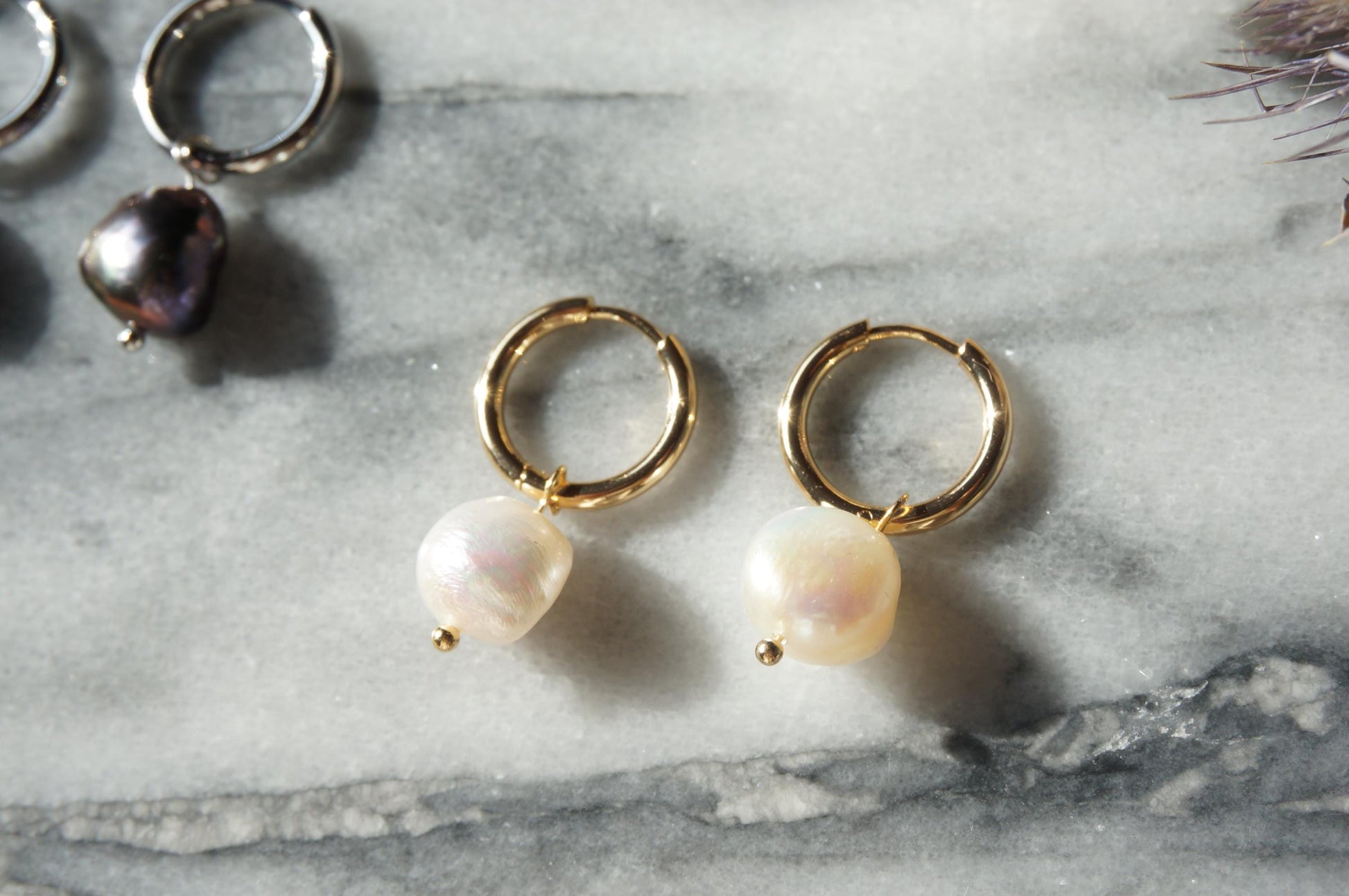 Minimal baroque white/black pearl hoop earrings/ gold and silver plated pearl earrings