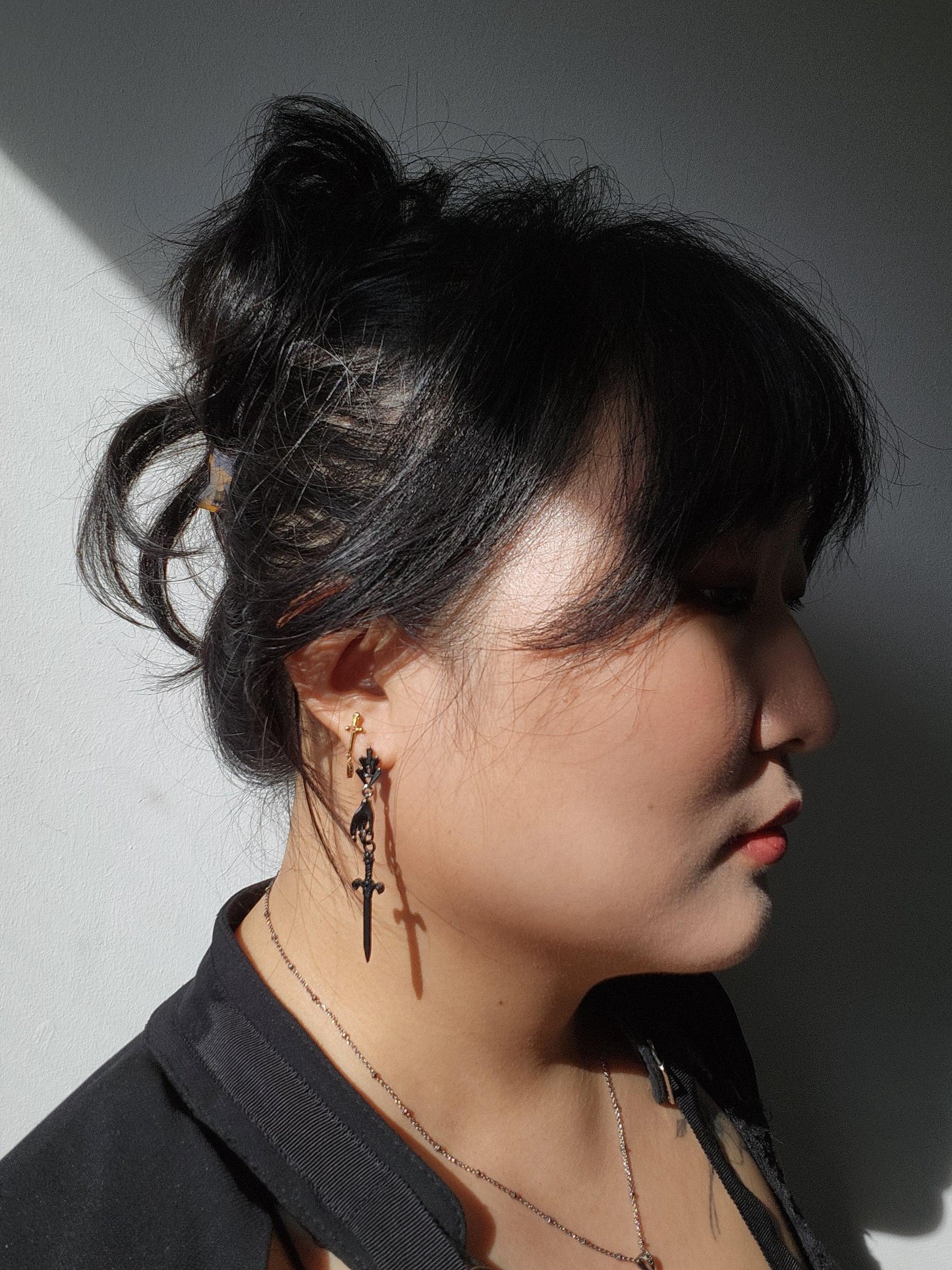 Gold/Silver/Gunmetal Queen of Swords Tarot Earrings / Dagger Earrings / Tarot hand earrings