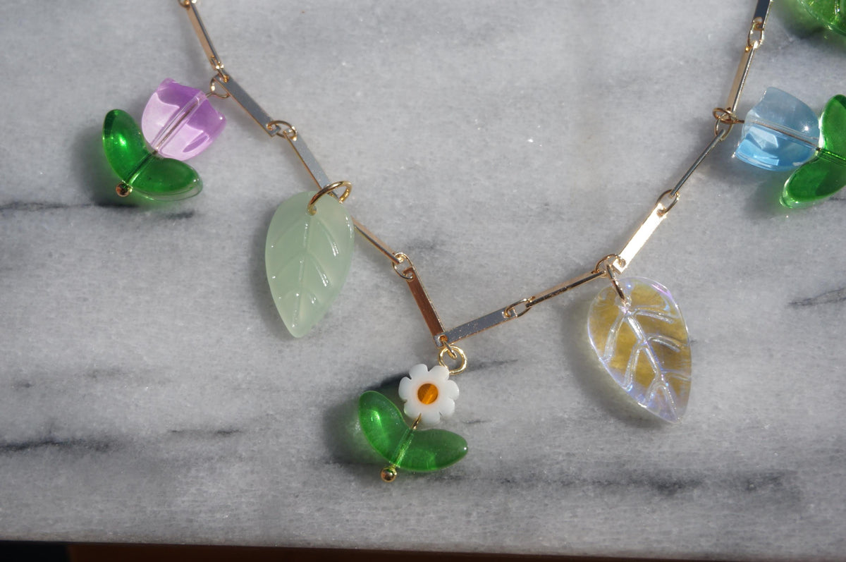 FLORA Glass Flower Beads and Leaf Cluster Necklace – Fairycore Jewelry
