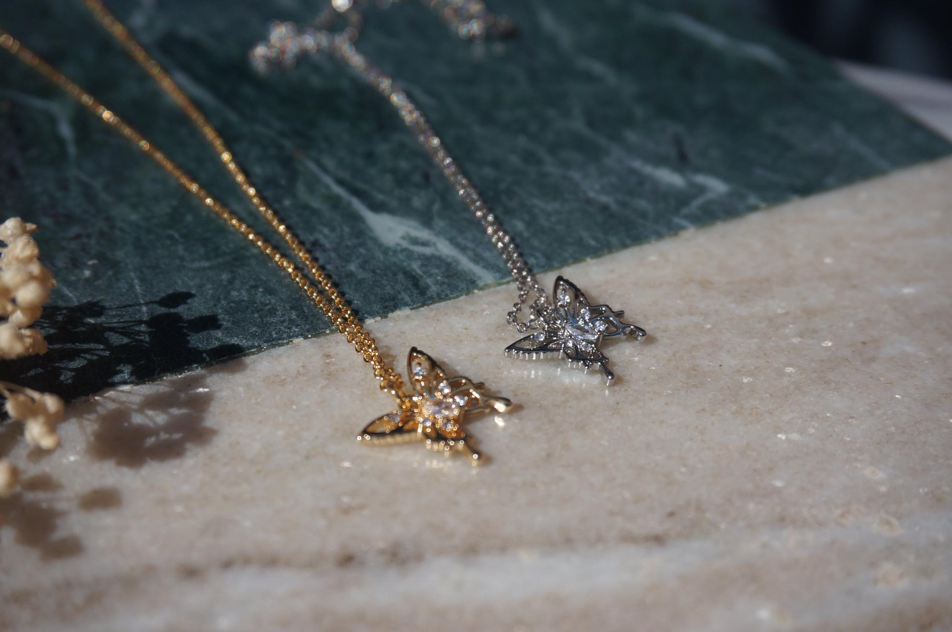 Dainty Butterfly necklace (gold/silver) Y2K Butterfly Necklace / Fairycore Necklace