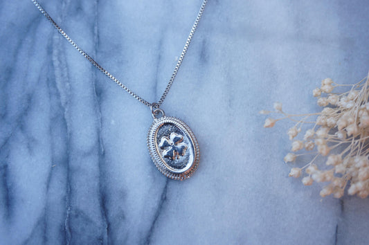 Four leaf clover necklace