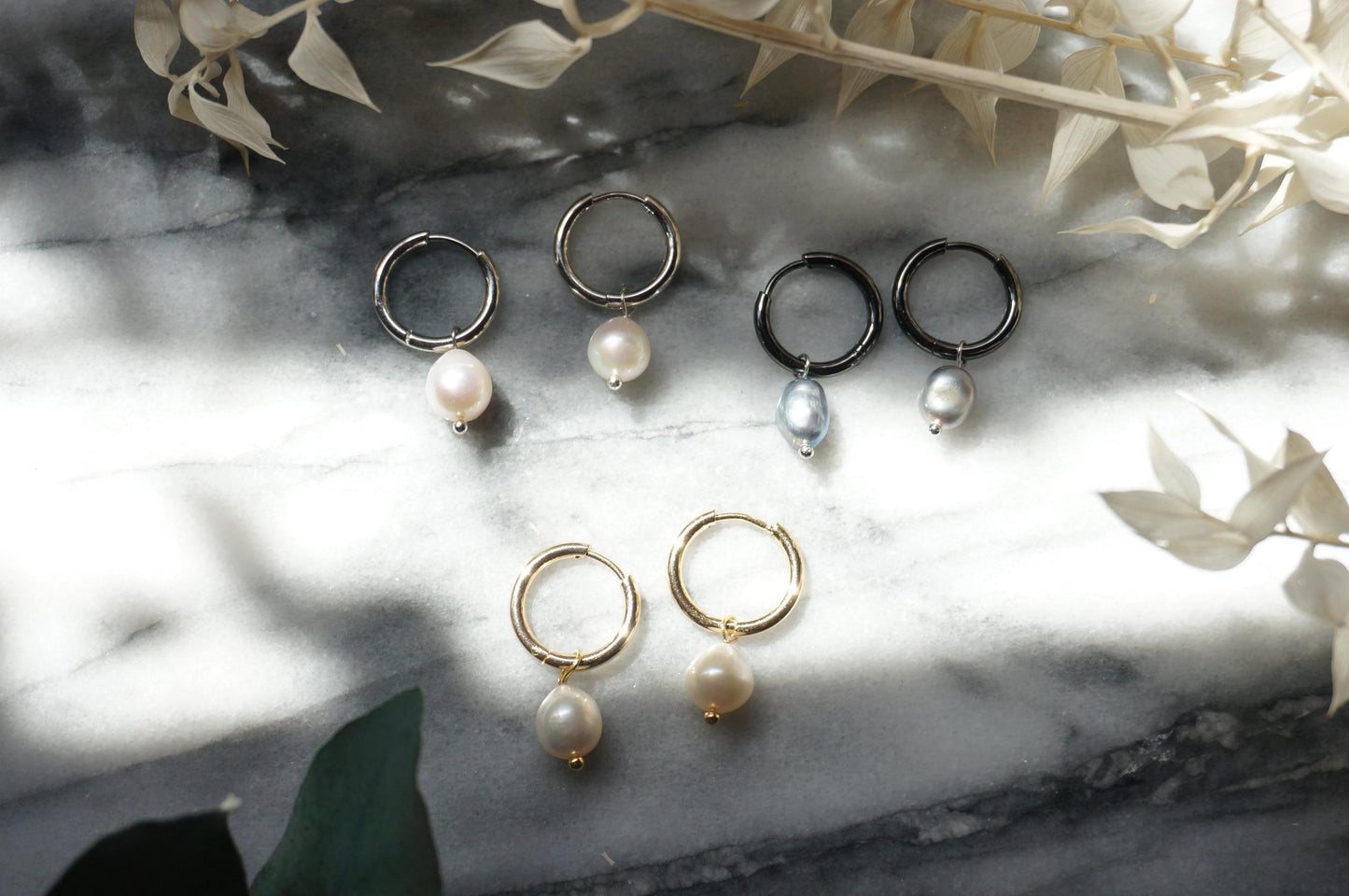 Teardrop Freshwater/Peacock dyed Pearl Minimal Huggie Hoop Earrings