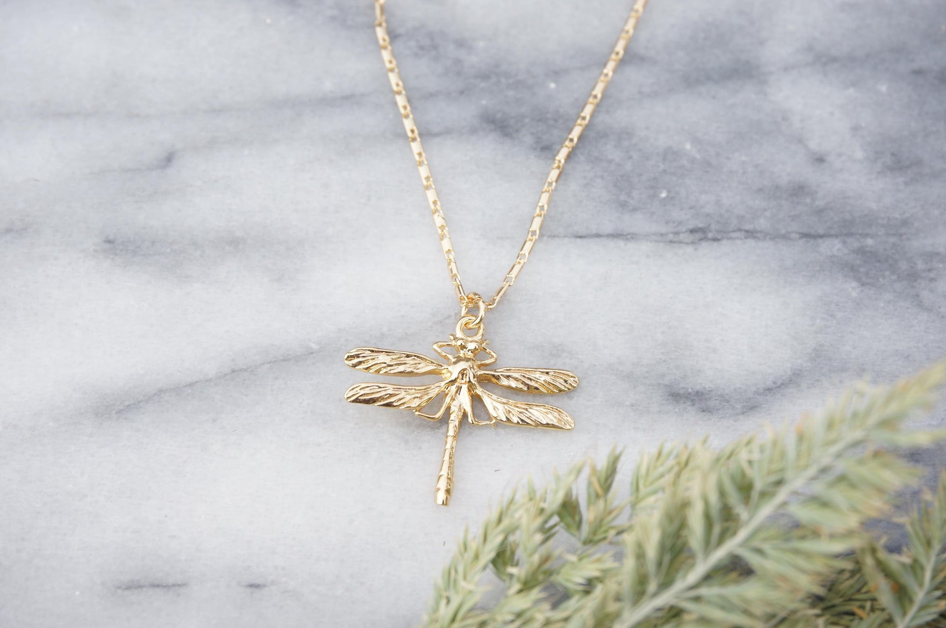 Gold/Silver Y2K Dragonfly Dainty necklace / Egyptian Dragonfly Necklace