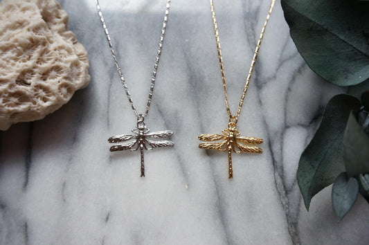 Gold/Silver Y2K Dragonfly Dainty necklace / Egyptian Dragonfly Necklace