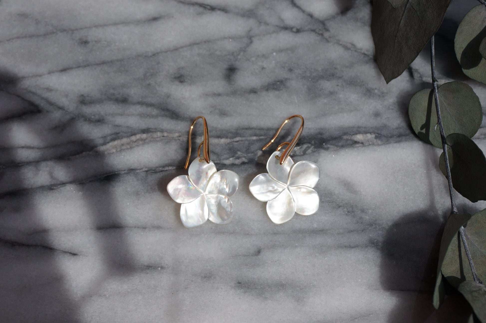 Pearl Hibiscus dangle earrings