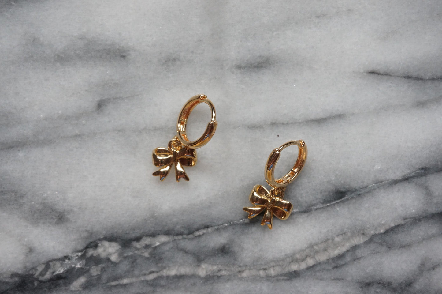 Bow Gold/Silver huggies