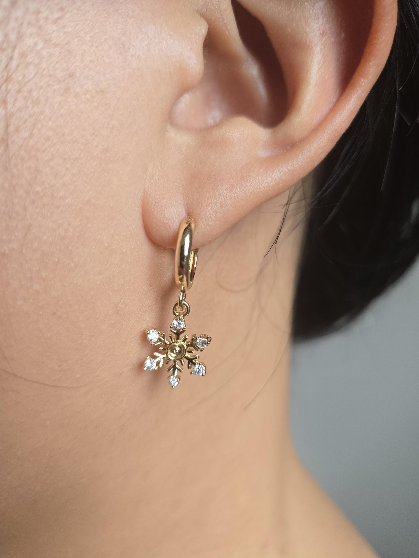 24k Gold Plated Snowflake Huggie Earrings / Snowflake Hoop Earrings