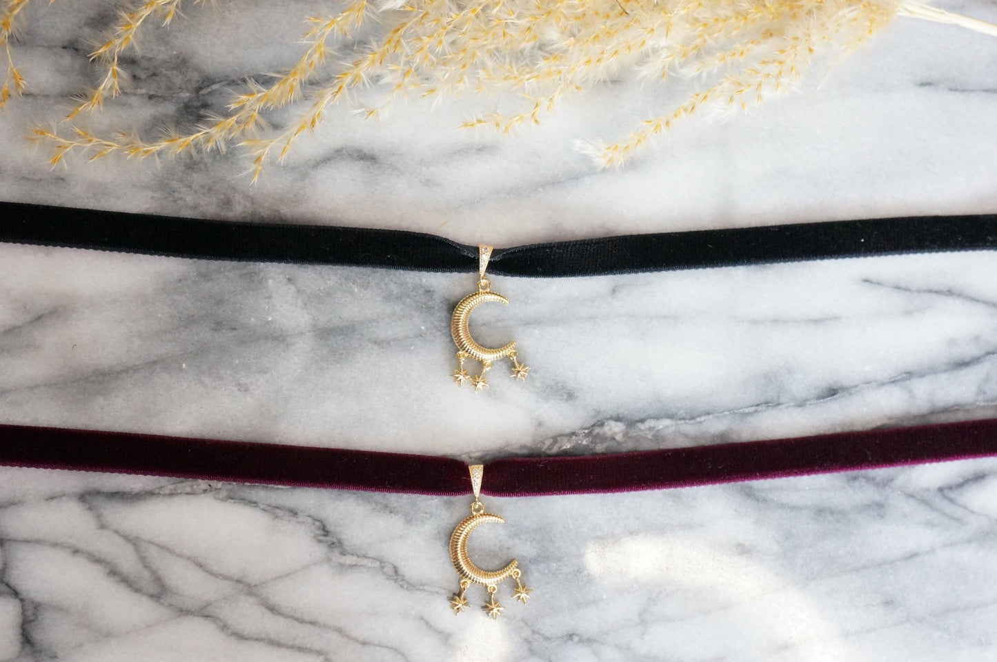 LUA Moon and Three Stars Stretch Velvet Choker / Burgundy/Black Moon Choker