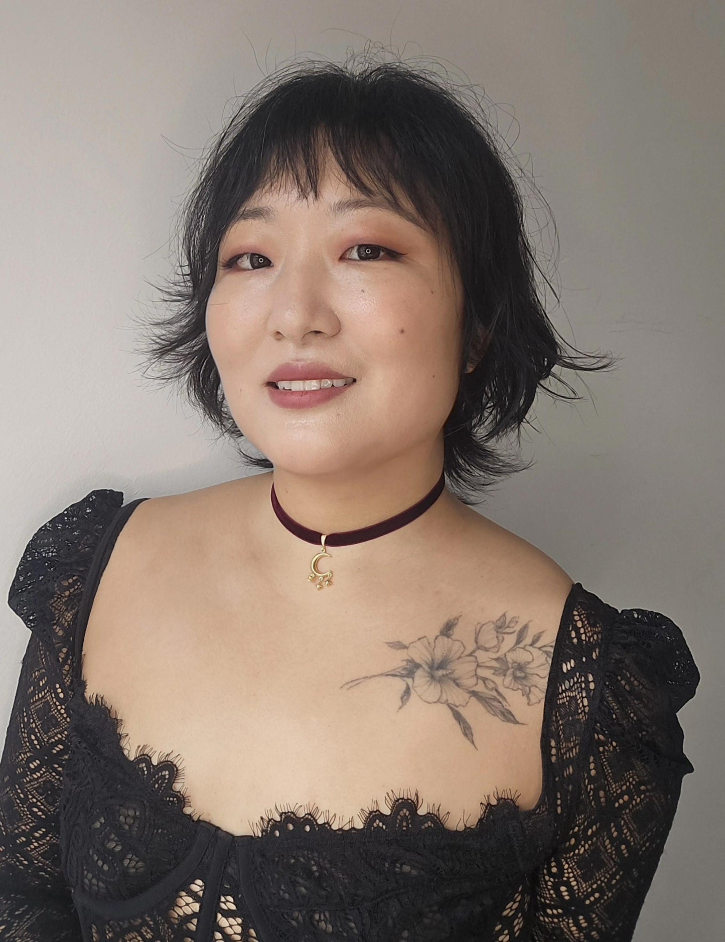 LUA Moon and Three Stars Stretch Velvet Choker / Burgundy/Black Moon Choker