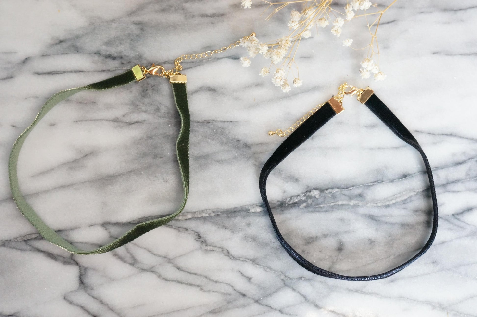 Simple Stretch Velvet Choker / Black / White / Blue / Red / Burgundy / Green / Brown / Pink Velvet Choker