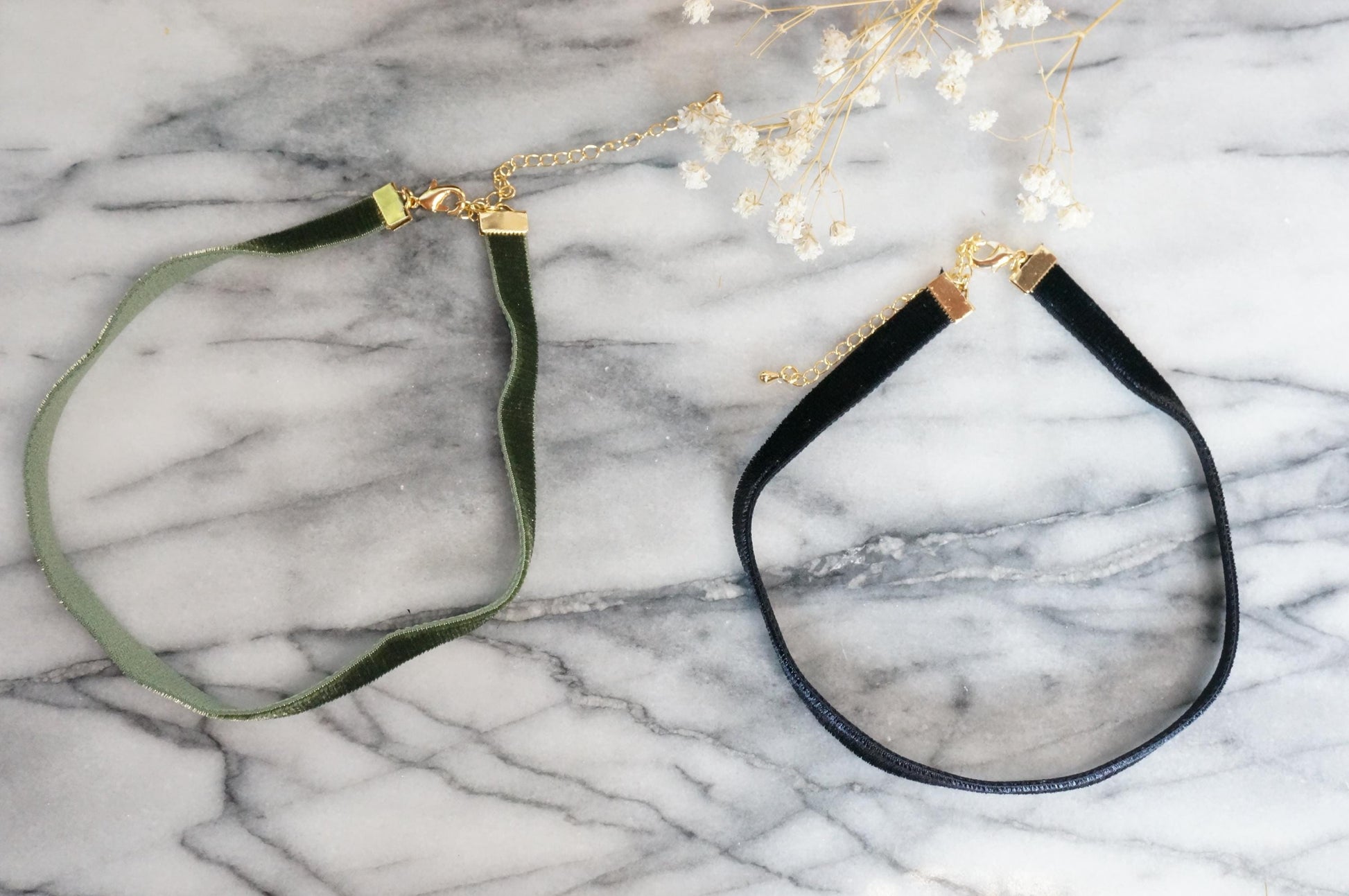 Simple Stretch Velvet Choker / Black / White / Blue / Red / Burgundy / Green / Brown / Pink Velvet Choker