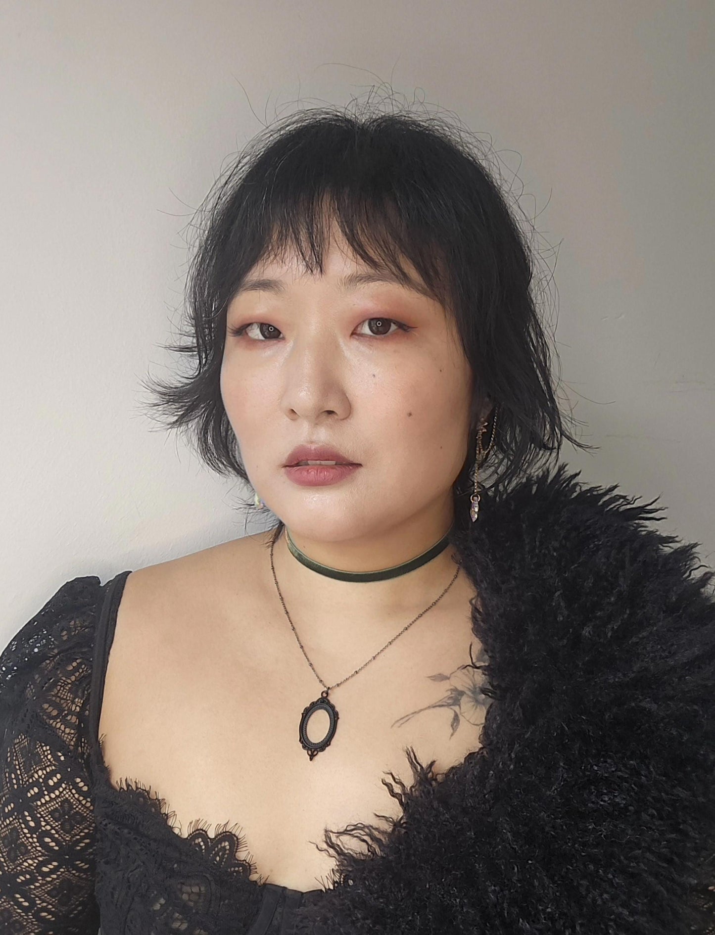 Simple Stretch Velvet Choker / Black / White / Blue / Red / Burgundy / Green / Brown / Pink Velvet Choker