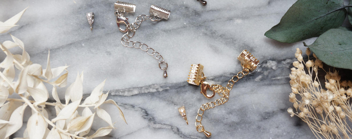 Simple Stretch Velvet Choker / Black / White / Blue / Red / Burgundy / Green / Brown / Pink Velvet Choker