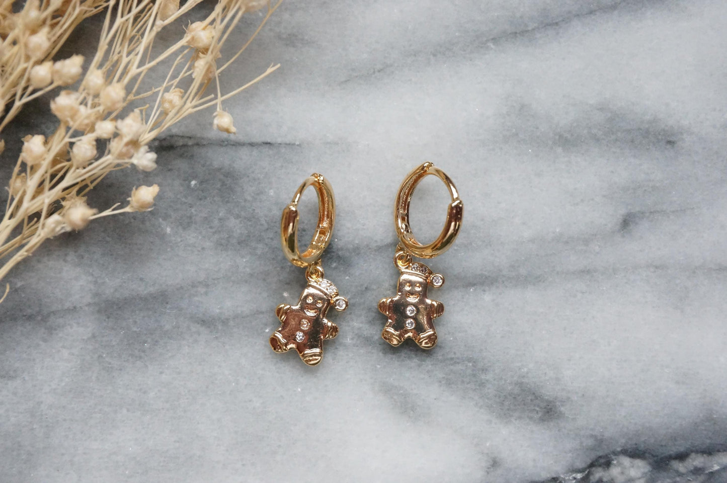 Gingerbread Gold Huggies