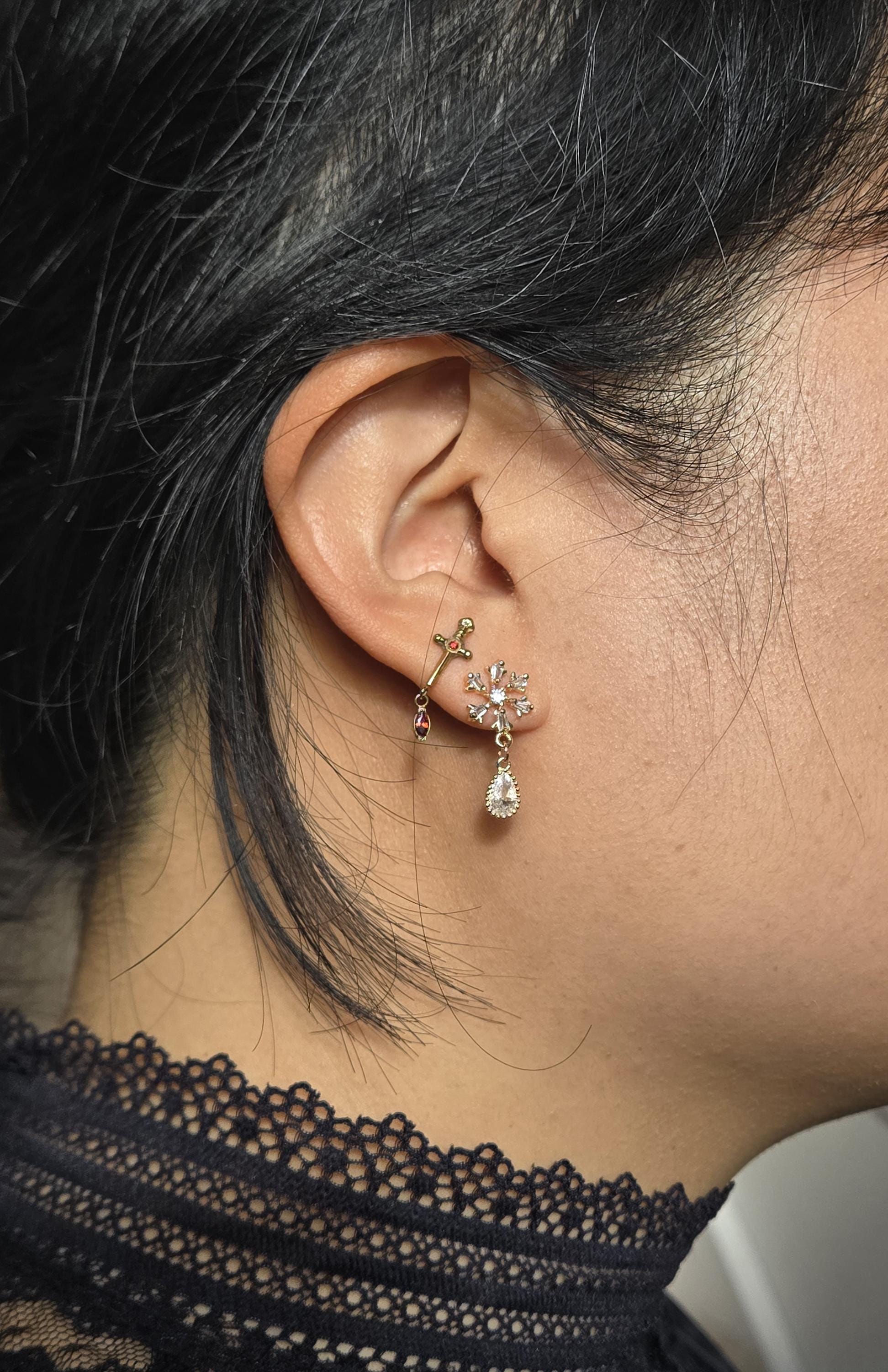 EIRA Snowflake with Teardrop Stud Earrings