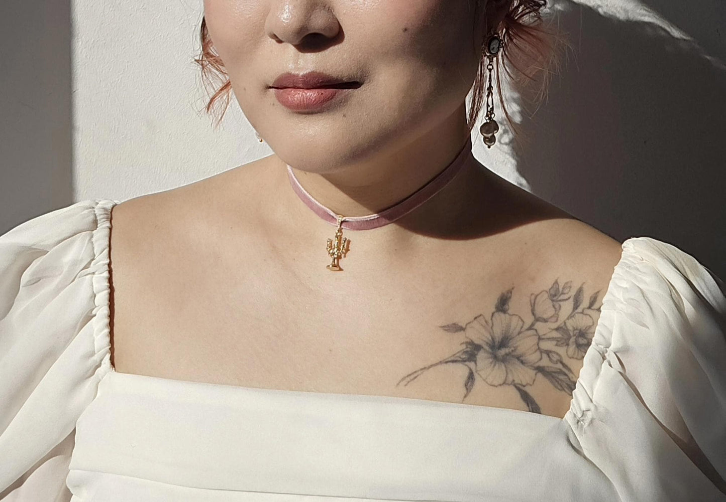 Lumière Candelabra Stretch Velvet Choker