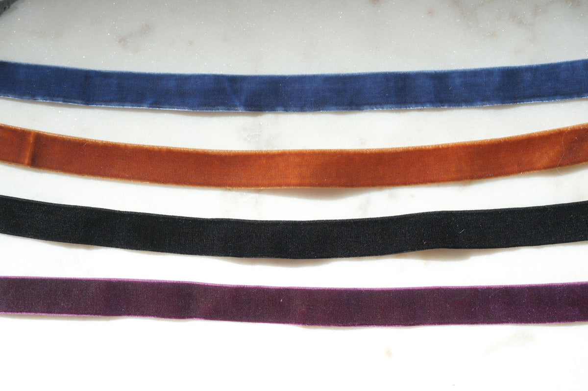 Simple Thick Stretch Velvet Choker