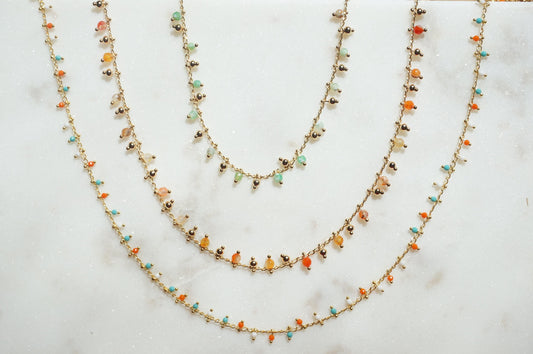 Gold Beaded Chain Choker in Green / Amber