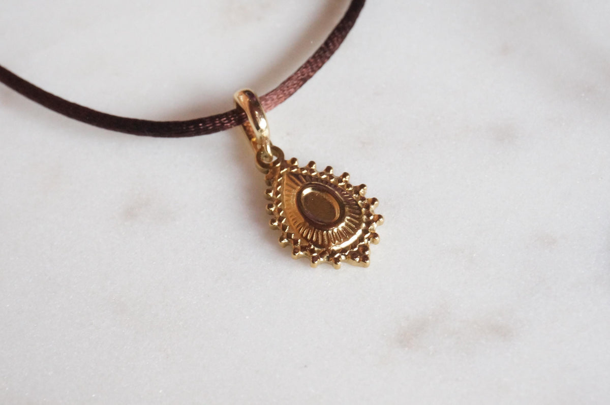 Gold/Silver Tear Drop Pendant Boho Sateen Cord Necklace Necklace