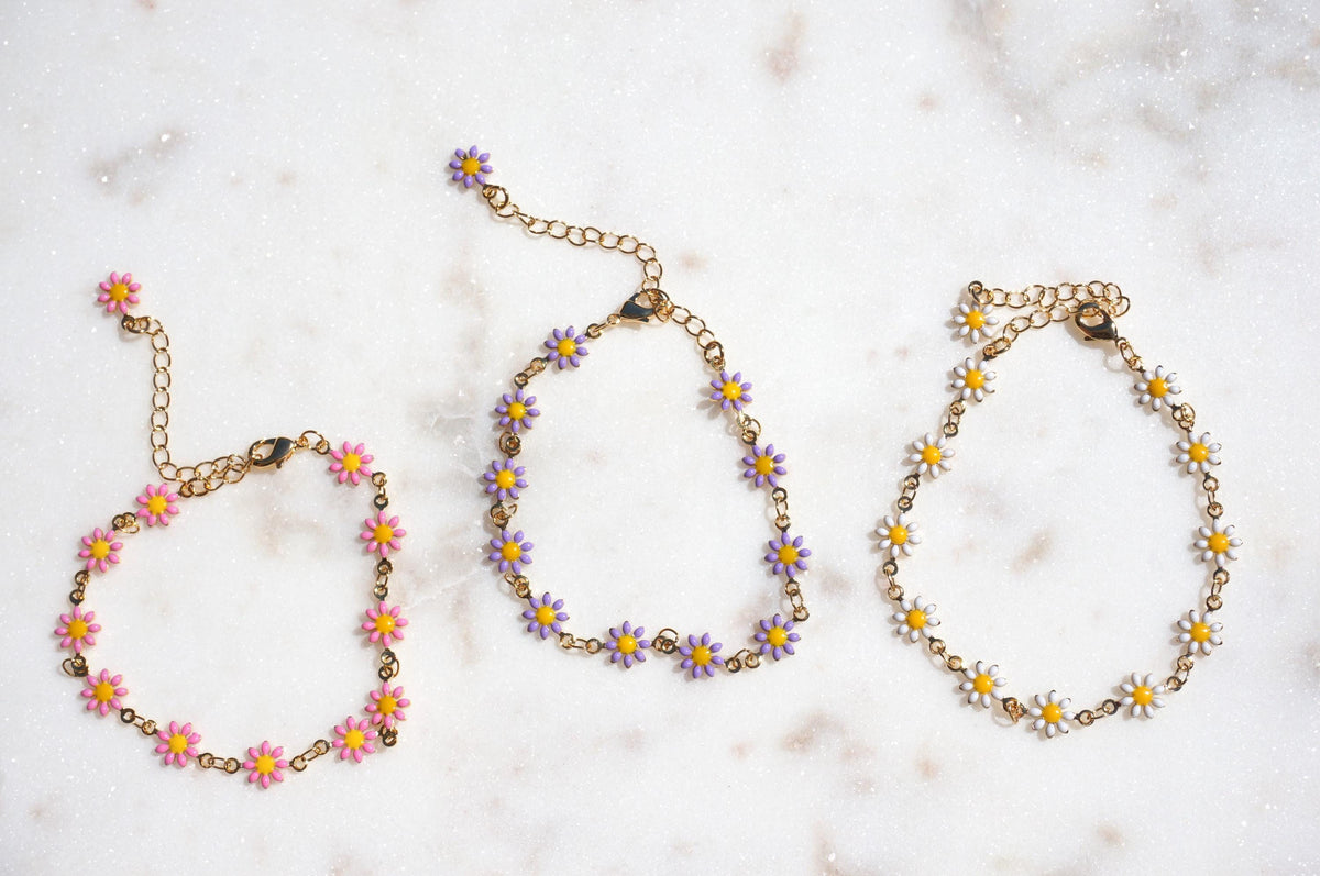 Daisy Chain Gold Bracelet / White/Pink/Purple