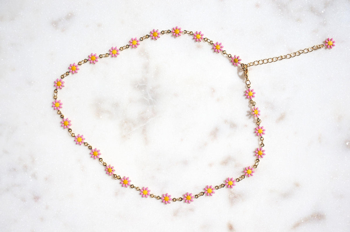 Daisy Chain Gold Necklace / White/Pink/Purple