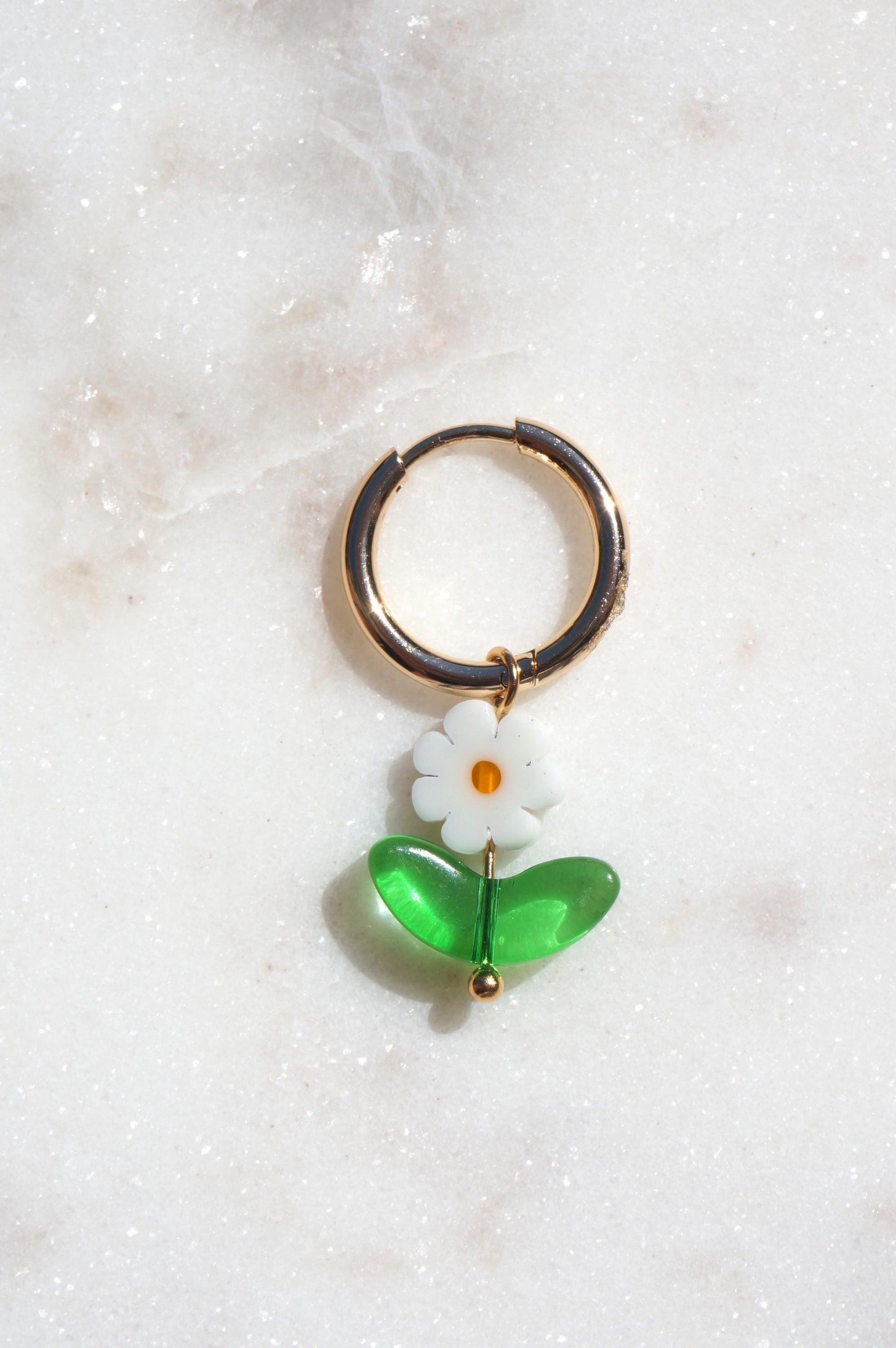 Three hoops interchangerable flower/pearl