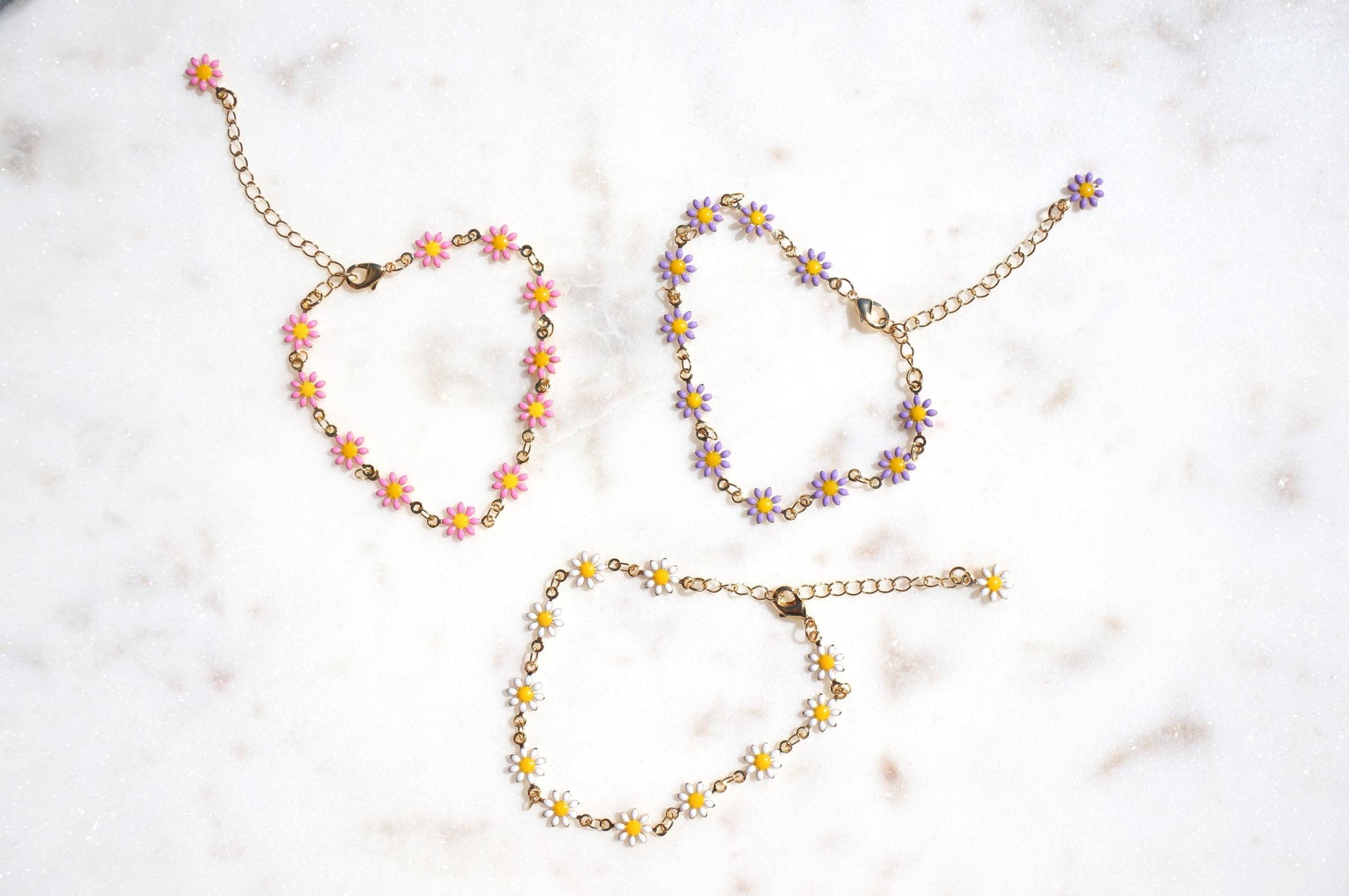 Daisy Chain Gold Bracelet / White/Pink/Purple