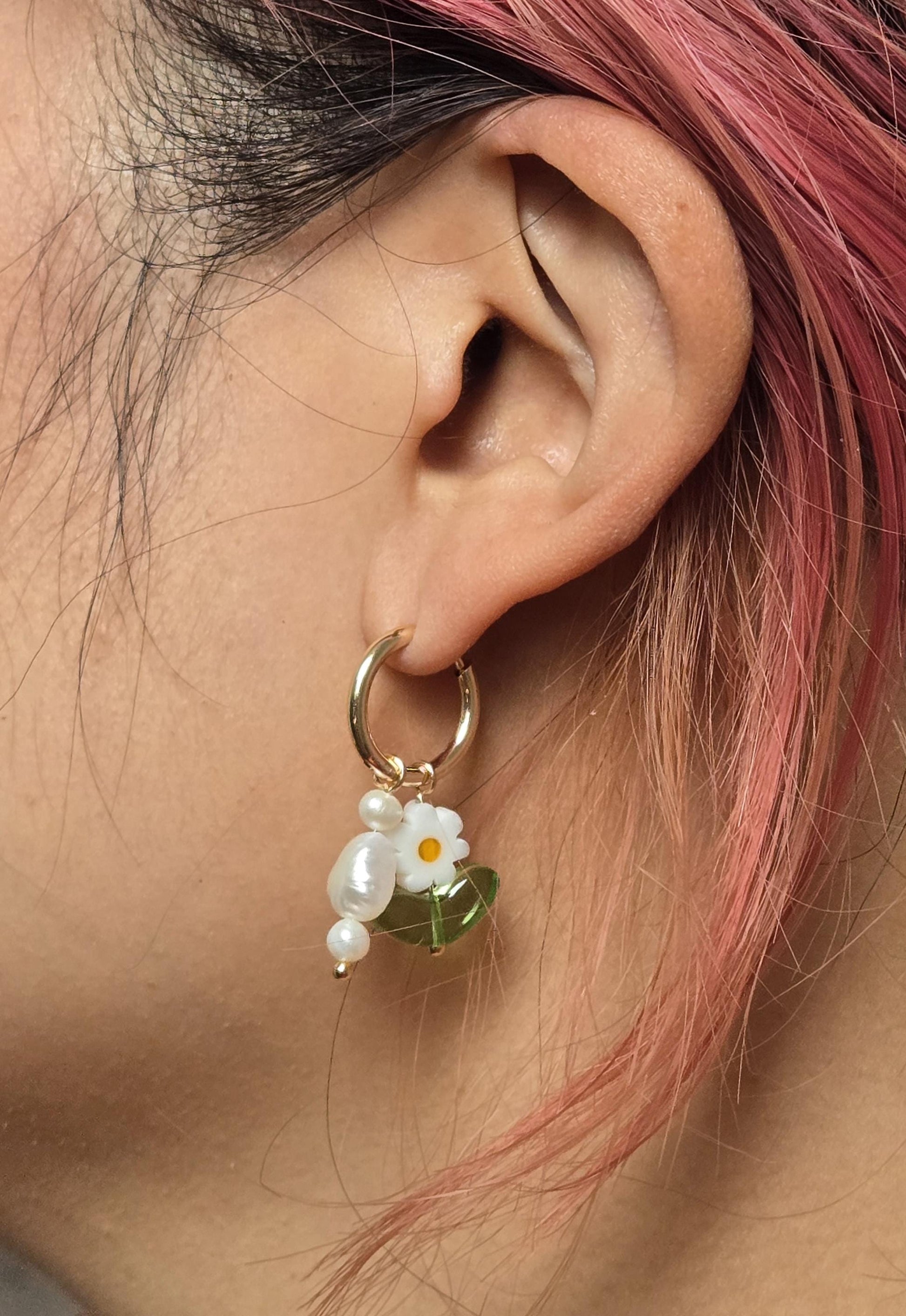 Three hoops interchangerable flower/pearl