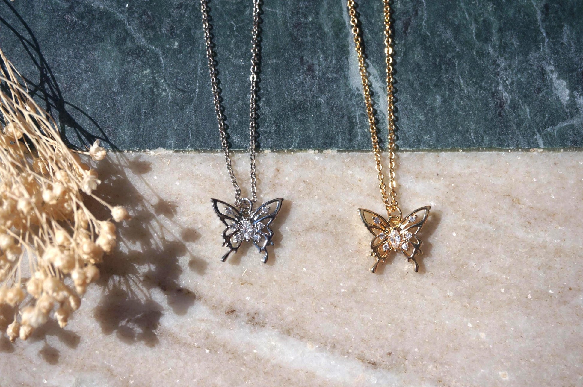Dainty Butterfly necklace (gold/silver) Y2K Butterfly Necklace / Fairycore Necklace