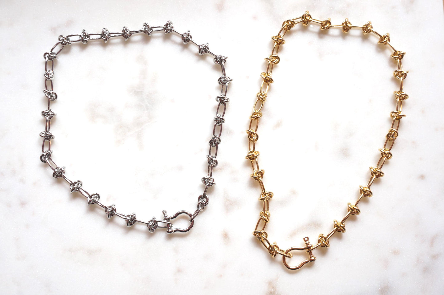 SORA Barbed Wire Style Carabiner Choker Waterproof Necklace
