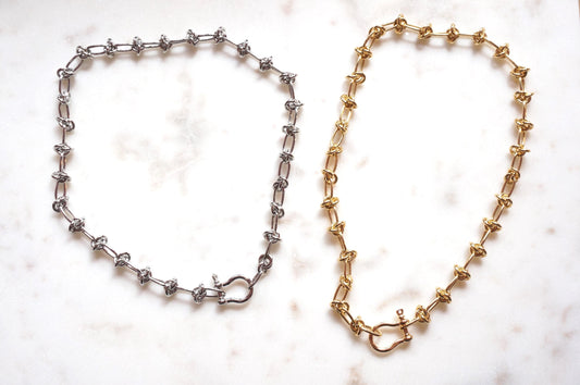 SORA Barbed Wire Style Carabiner Choker Waterproof Necklace