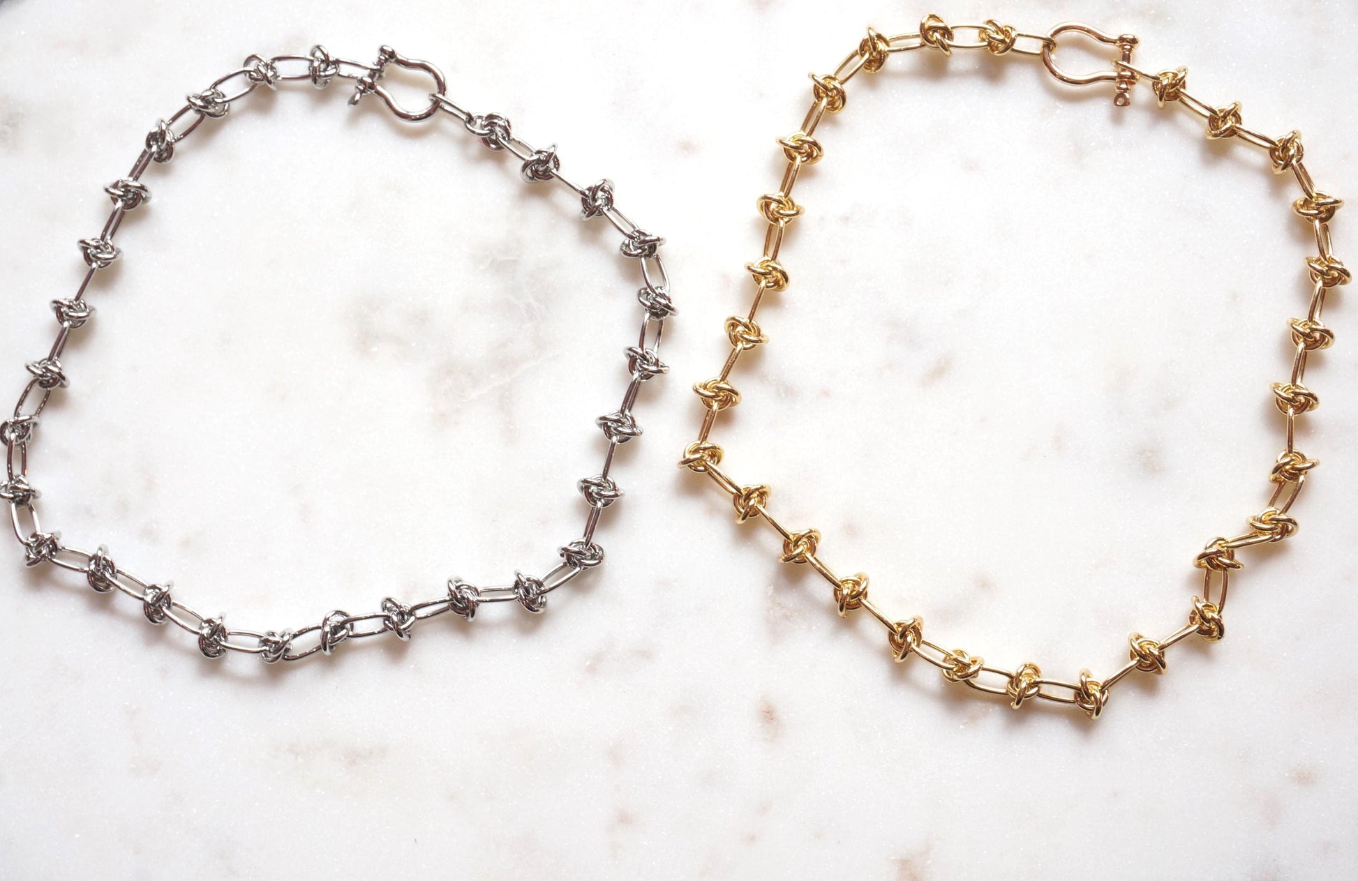 SORA Barbed Wire Style Carabiner Choker Waterproof Necklace