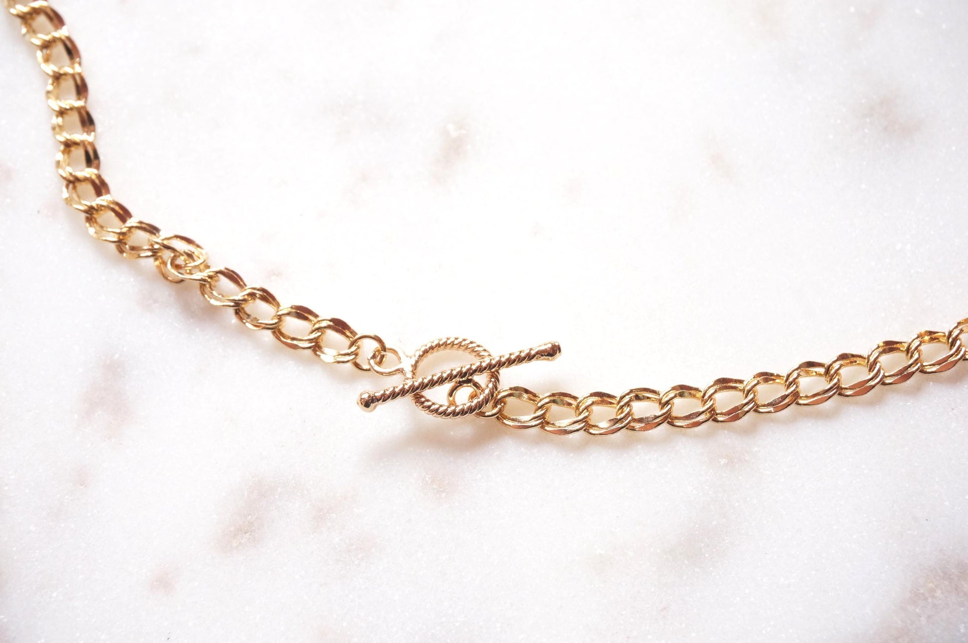 LOU 24k Gold Plated Chunky Chain Choker/Necklace