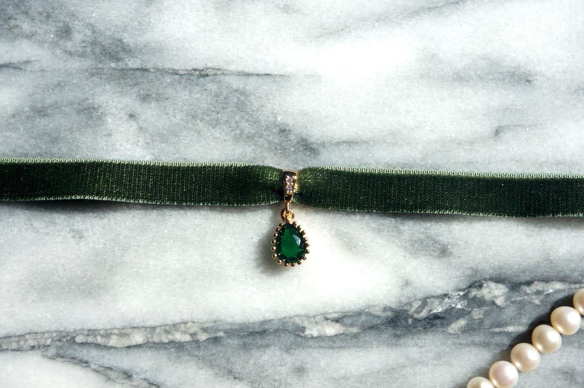 IVY Green Teardrop and Burgundy/Black / Green Stretch Velvet Choker