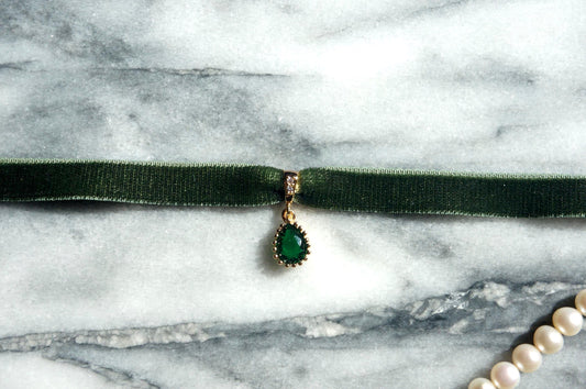 IVY Green Teardrop and Burgundy/Black / Green Stretch Velvet Choker