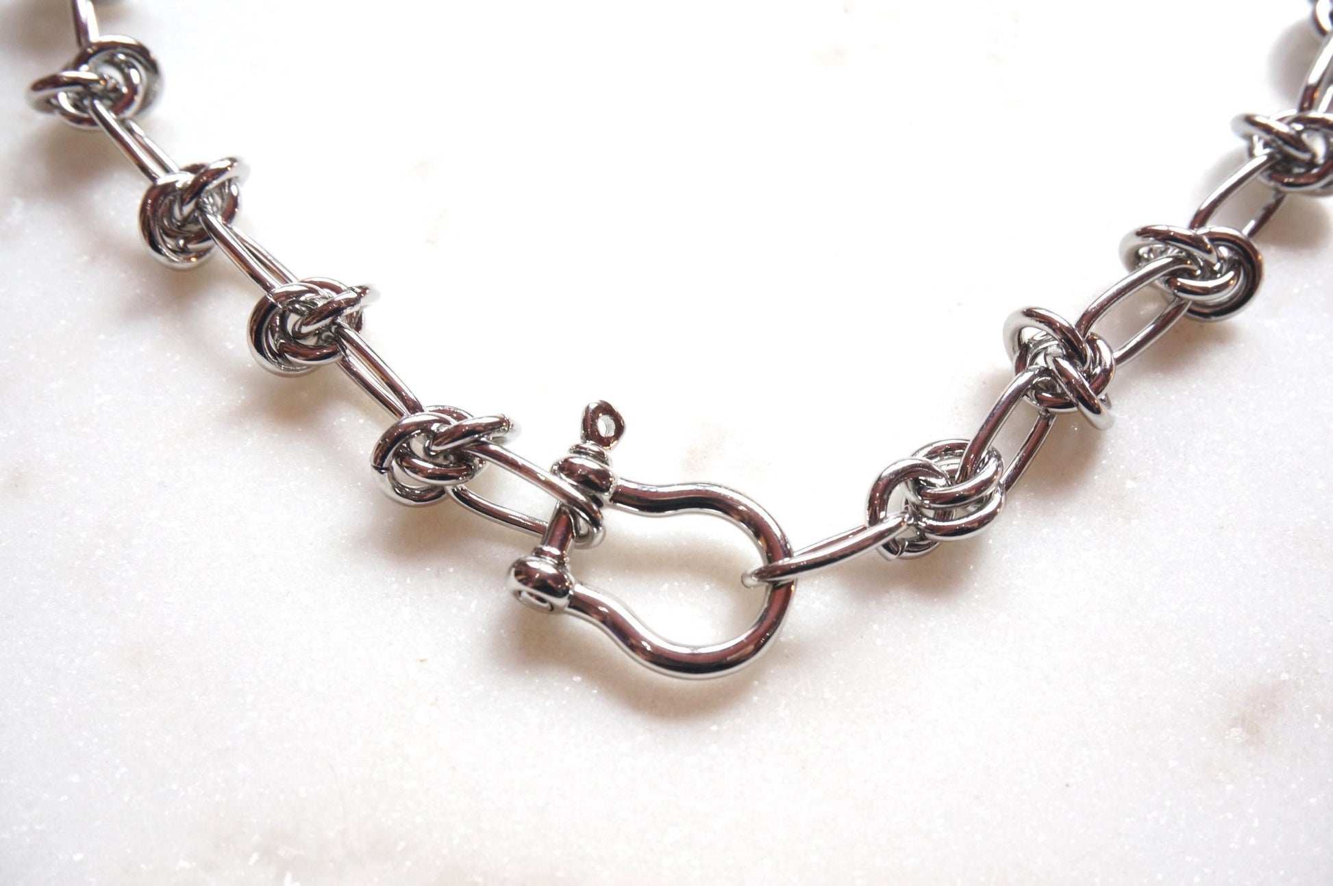 SORA Barbed Wire Style Carabiner Choker Waterproof Necklace