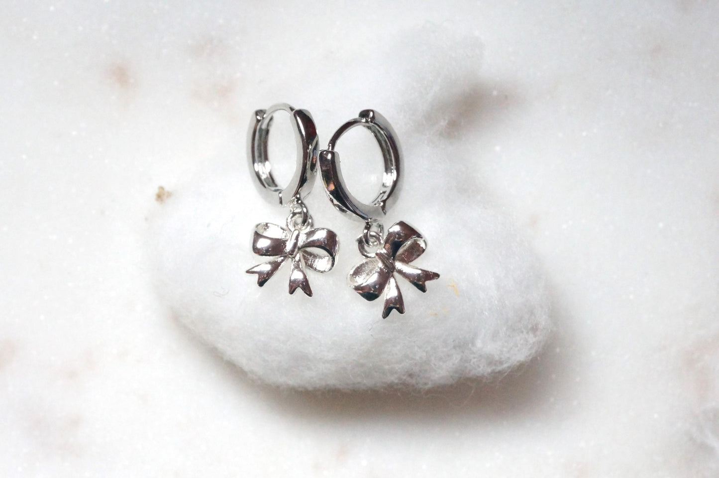 Tiny Bow Huggies / Dainty Bows Earrings
